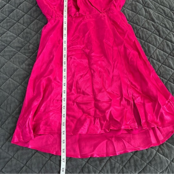 Astr The Label Dress Women Small Pink Satin Front Mini Slit Gold Chain Halter Z - Picture 6 of 10